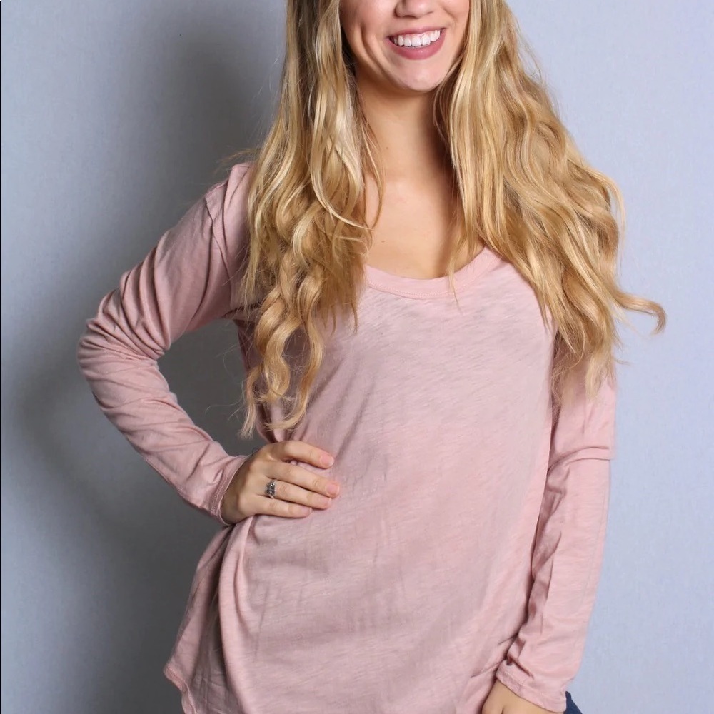 WOMEN'S long sleeve round neck solid top - Picture 2 of 3